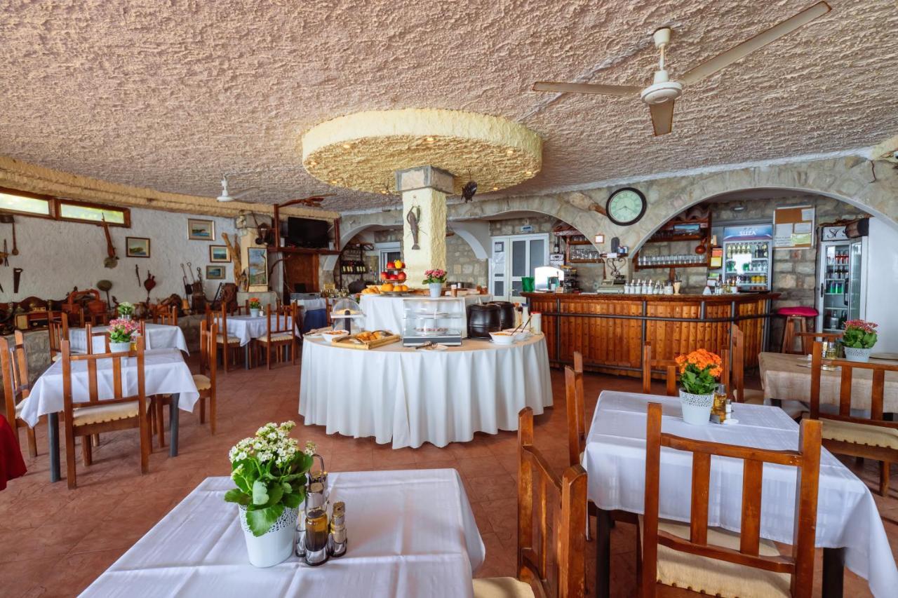 Hotel Savojo Petrovac Dış mekan fotoğraf