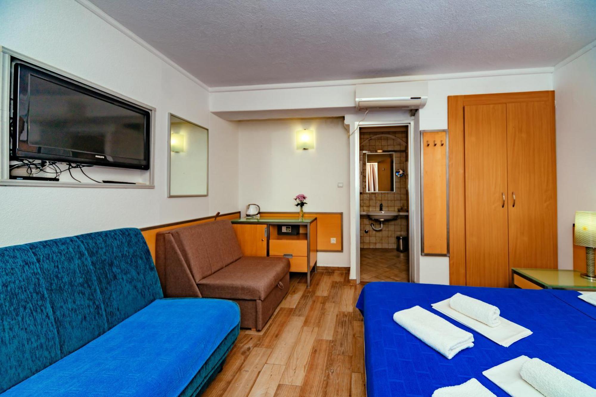 Hotel Savojo Petrovac Dış mekan fotoğraf