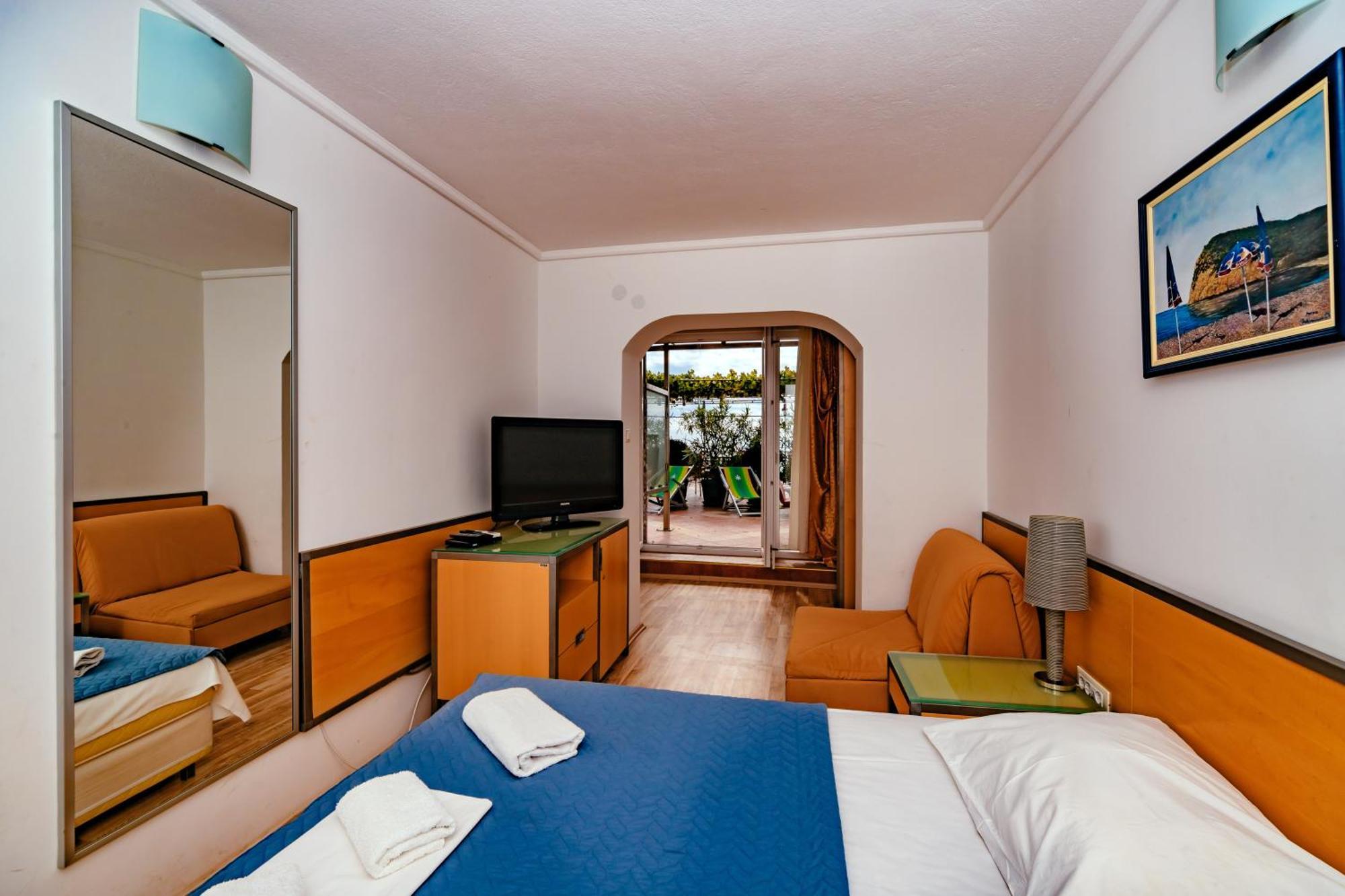 Hotel Savojo Petrovac Dış mekan fotoğraf