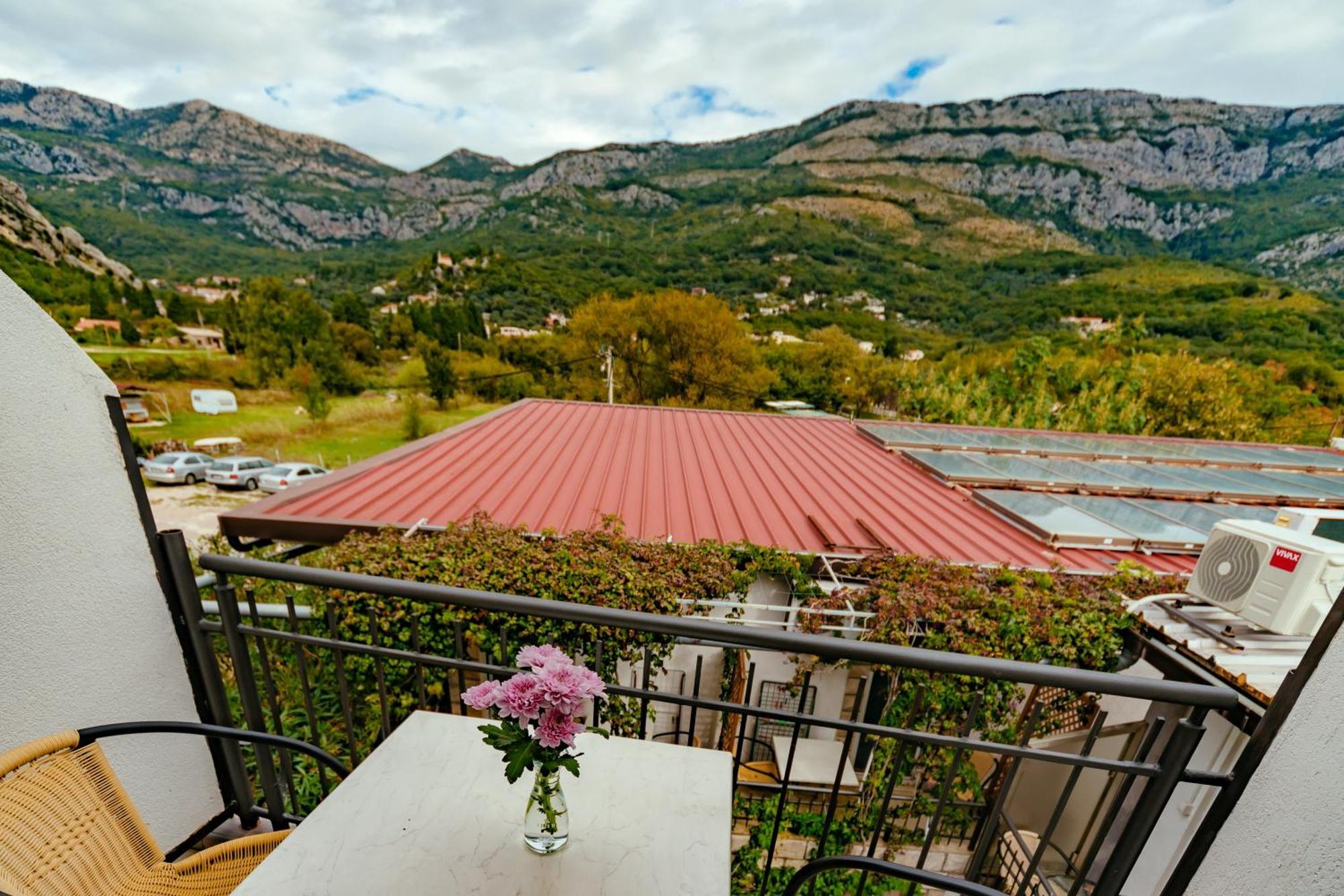 Hotel Savojo Petrovac Dış mekan fotoğraf