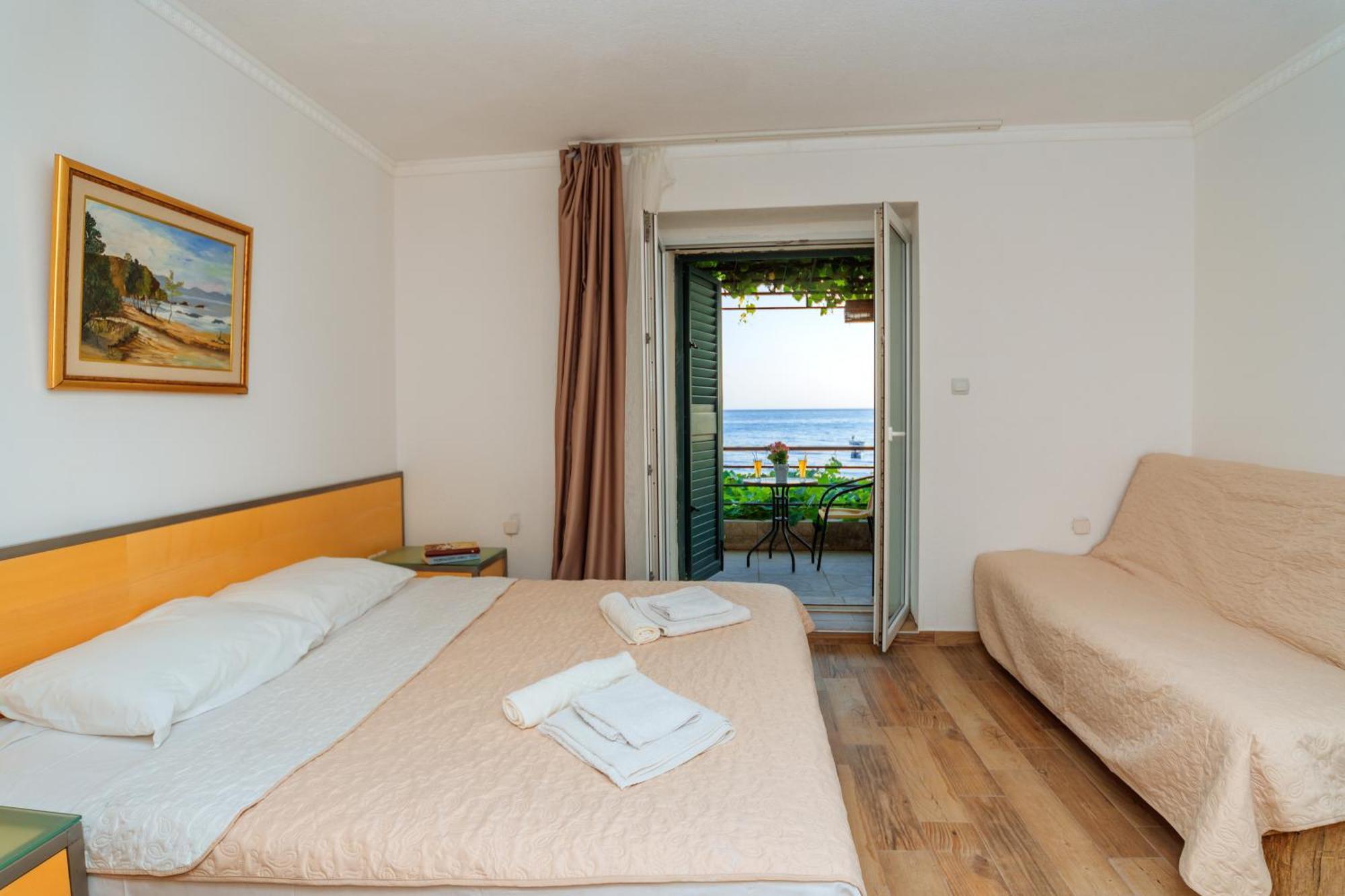 Hotel Savojo Petrovac Dış mekan fotoğraf