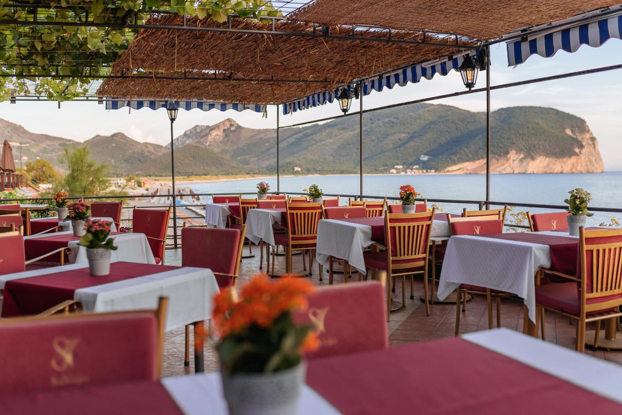 Hotel Savojo Petrovac Dış mekan fotoğraf